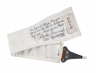 Illustration for article titled Fantastic Space Memorabilia Collection Auctioned for Nearly $700,000